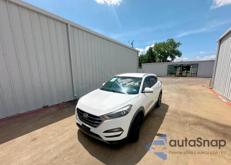 2016 Hyundai Tucson Limited z USA, uszkodzony, nr VIN KM8J33A25GU026489